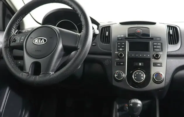 Kia Cerato, фото №8