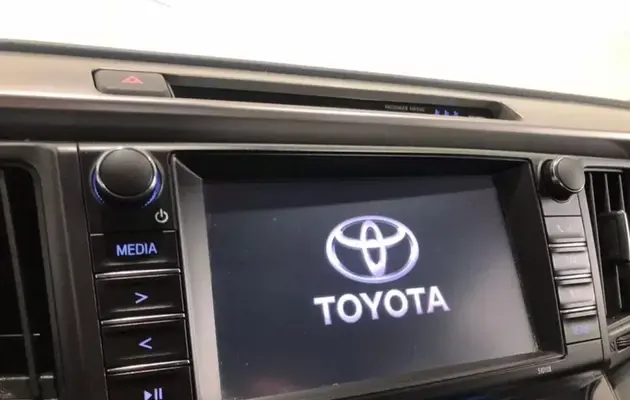 Toyota RAV4, фото №9