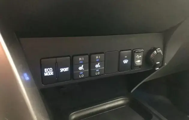 Toyota RAV4, фото №11