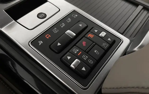 Land Rover Range Rover Sport, фото №11