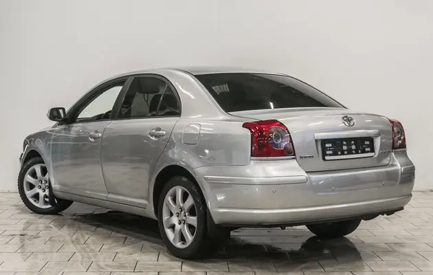 Toyota Avensis, фото №4