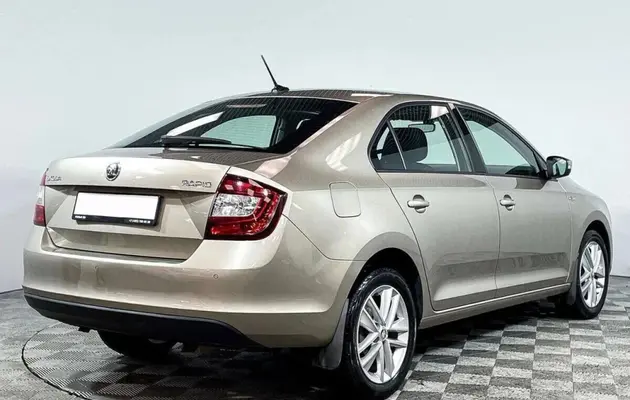 Skoda Rapid, фото №2