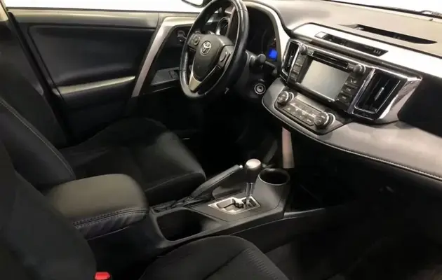 Toyota RAV4, фото №8