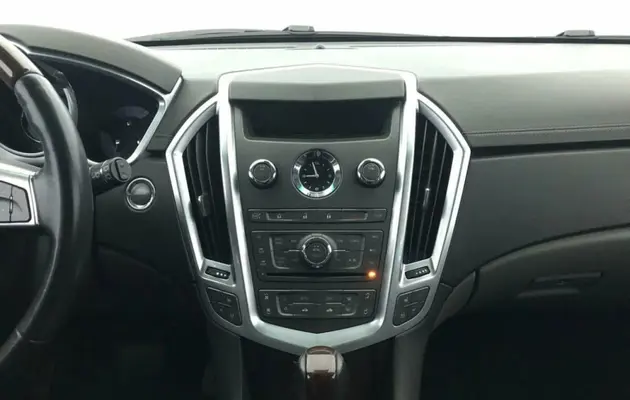 Cadillac SRX, фото №8