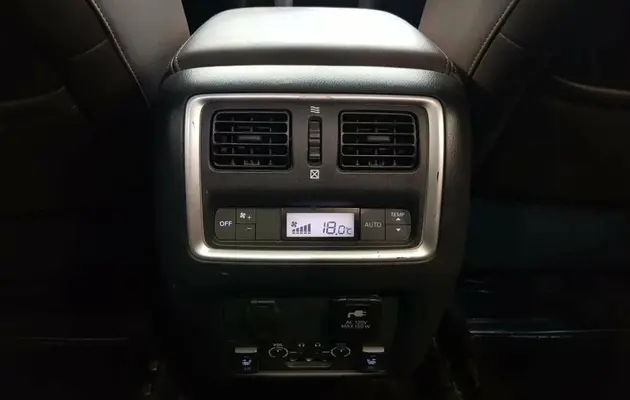 Infiniti JX, фото №8