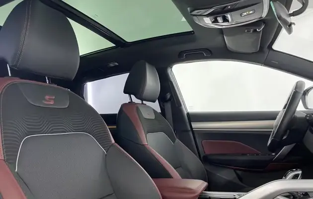 Geely Coolray, фото №8