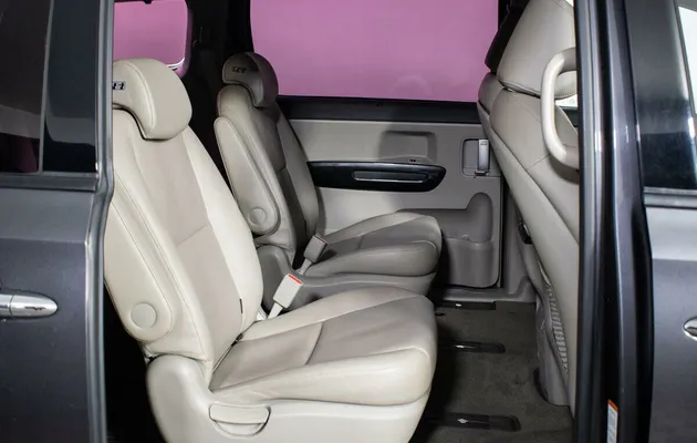 Kia Carnival, фото №8