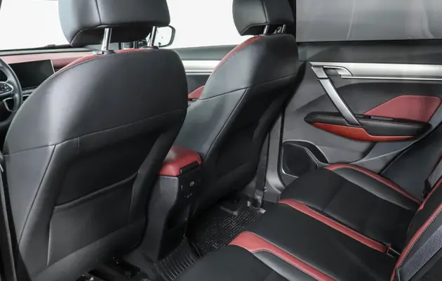 Geely Coolray, фото №11